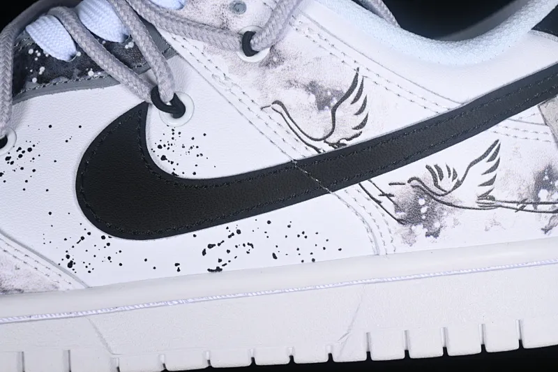 All categories Nk SB Dunk series Nk SB Dunk Low low-top sneakers Nk Dunk Low Chinese style ink painting black and white gray Da Vinci custom SB strap low-top casual sneakers DD1503-109